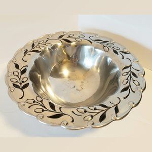 Lenox En Provence Round Salad Bowl